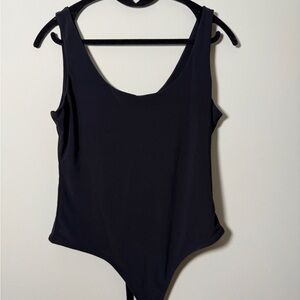 Leith Elegant Black Blouse